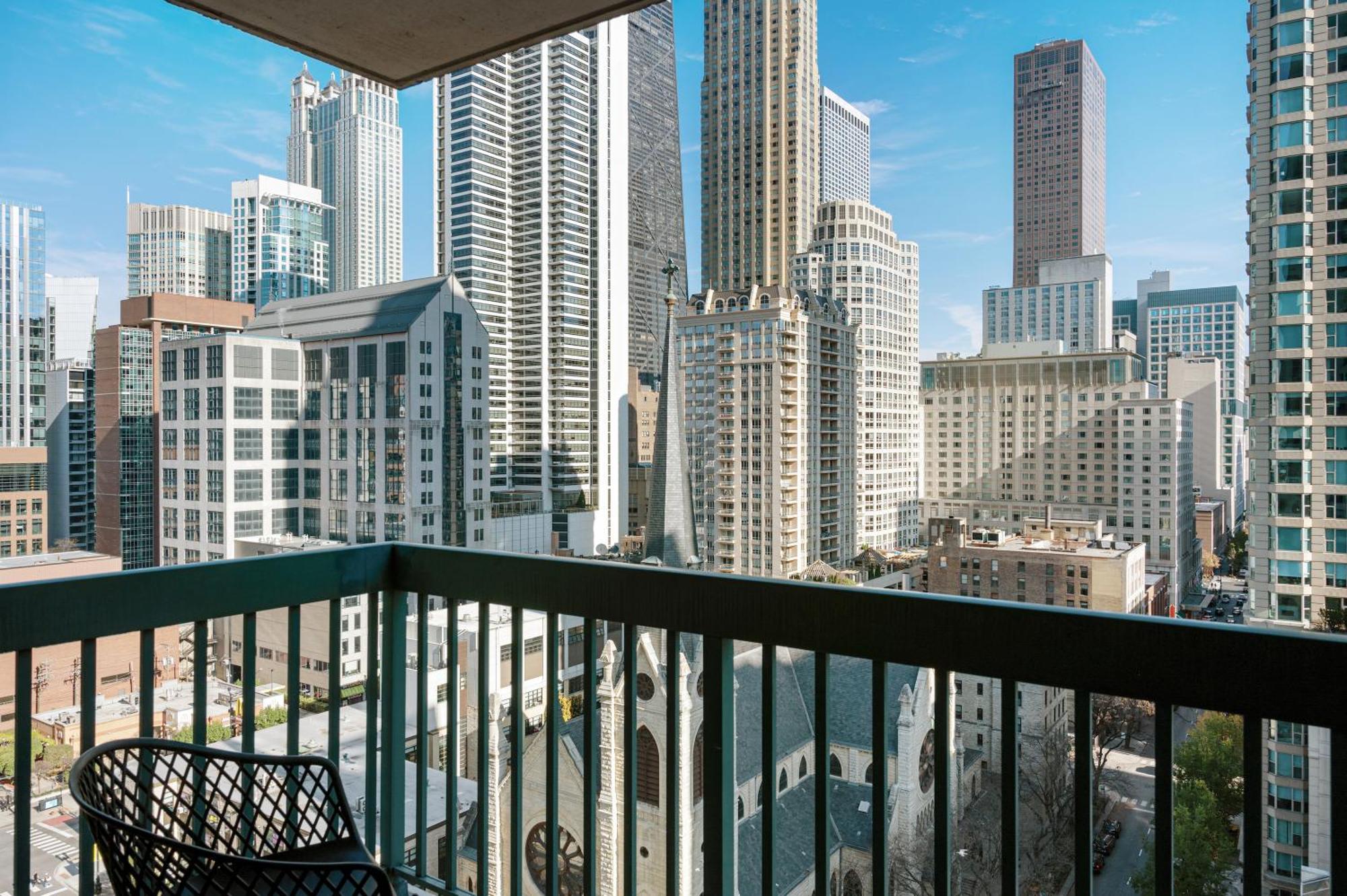 Kasa Magnificent Mile Chicago Hotel Room photo
