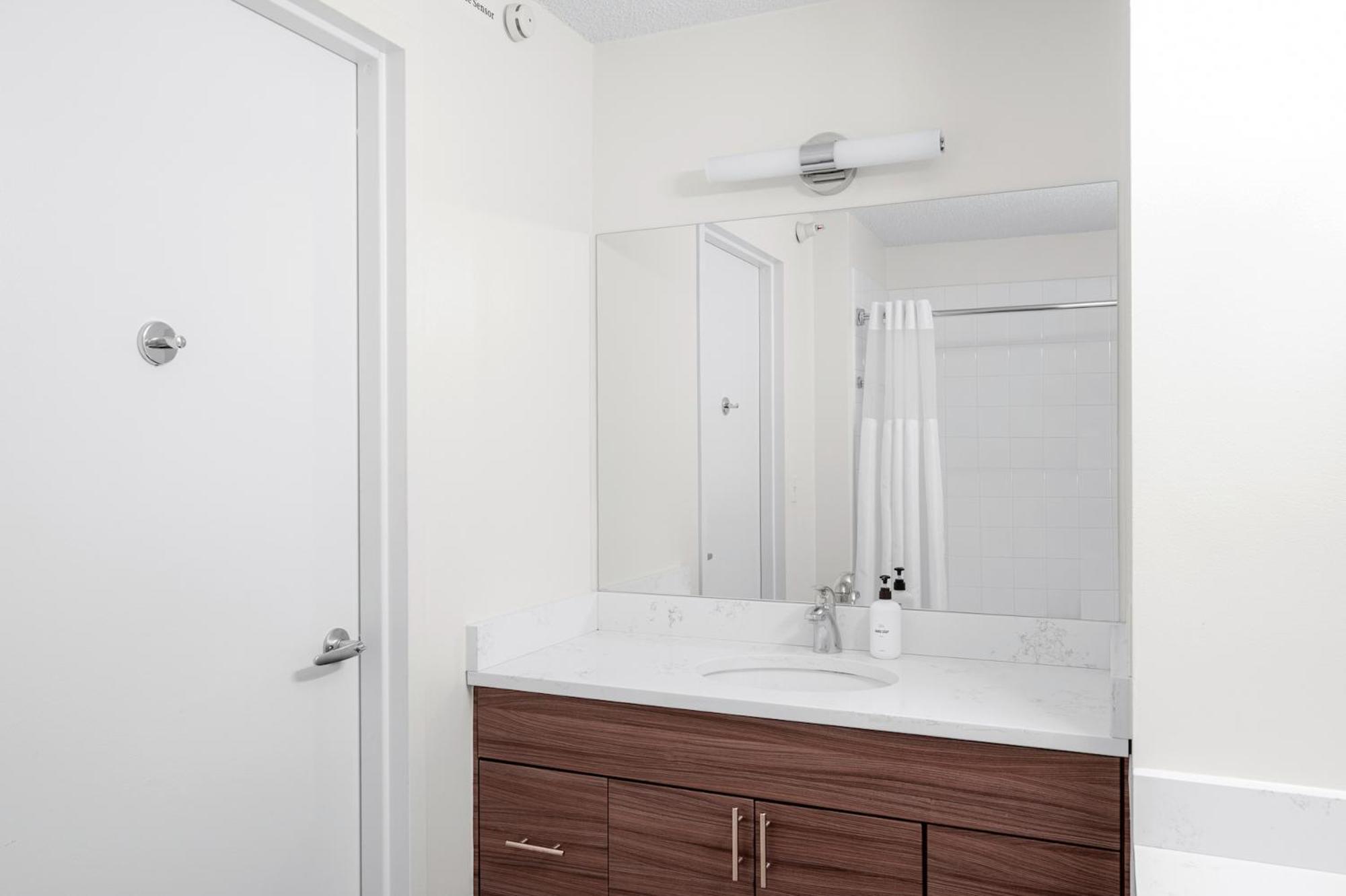 Kasa Magnificent Mile Chicago Hotel Room photo